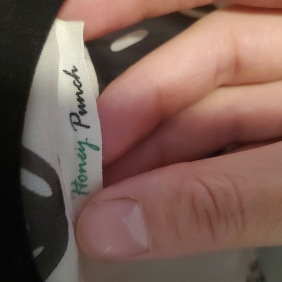 RARE sheer skull shirt high low open back - Picture 3 of 4